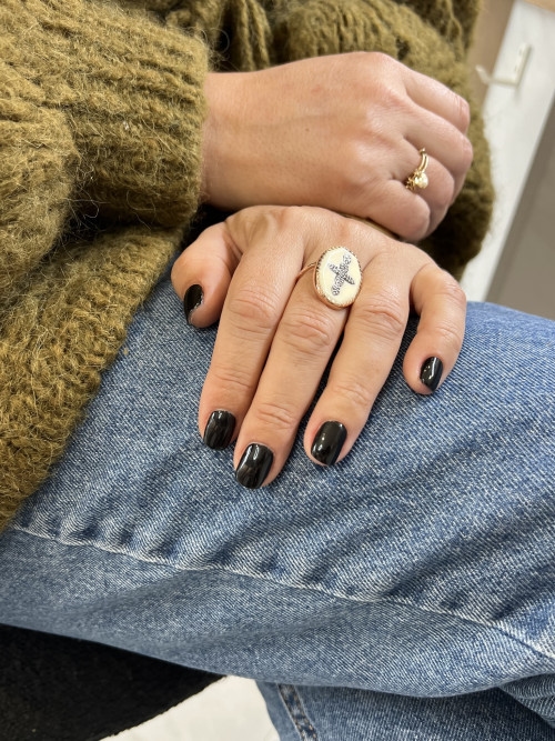 FBC3441C-25AF-4CB0-8F1F-F5116C9B4441