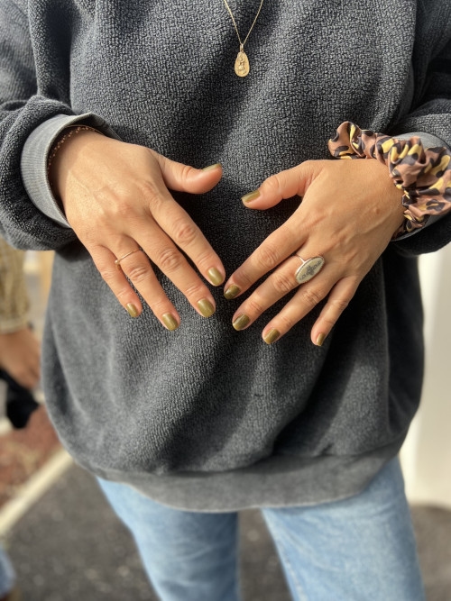 F9DE08A9-F34D-4BDB-A381-7EA037151E48