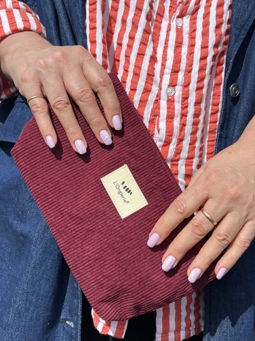 F0EDE45A-11DA-498E-92CE-F2E0FFD87CBA